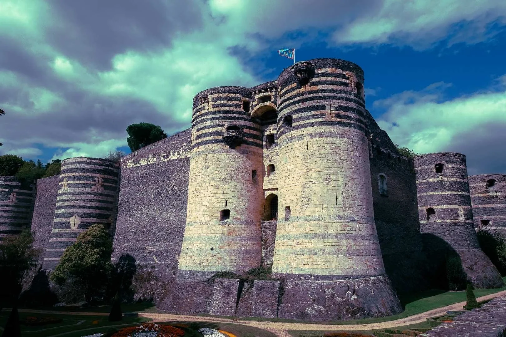 三亿体育体育网站入口-包含昂热主场小胜造俱乐部最佳开局的词条