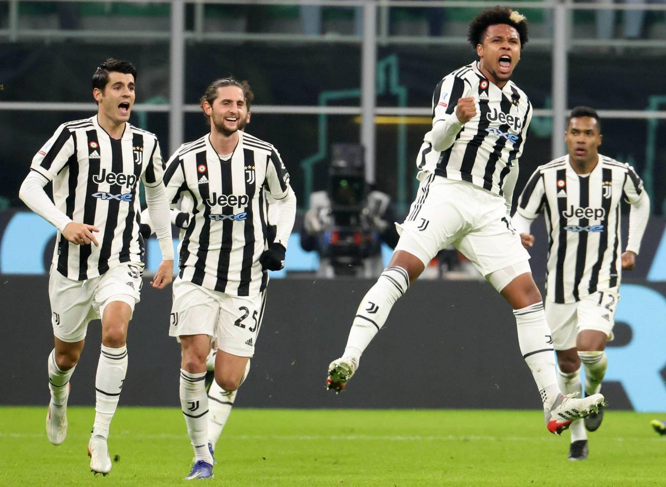 三亿体育体育竞技-包含尤文图斯被淘汰，巴塞罗那晋级下一轮的词条