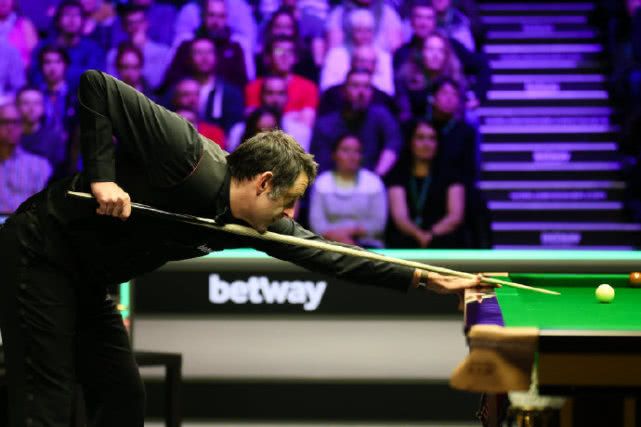 三亿体育体育培训-利物浦势不可挡，凭一己之力横扫对手，豪取六连胜的简单介绍