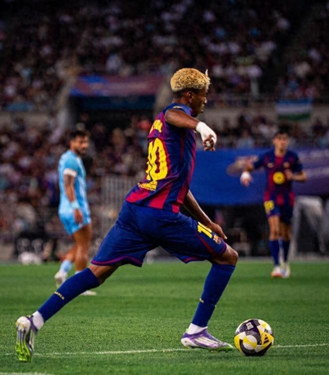 三亿体育体育活动-包含巴萨中锋破荒，连续进球助球队获胜的词条