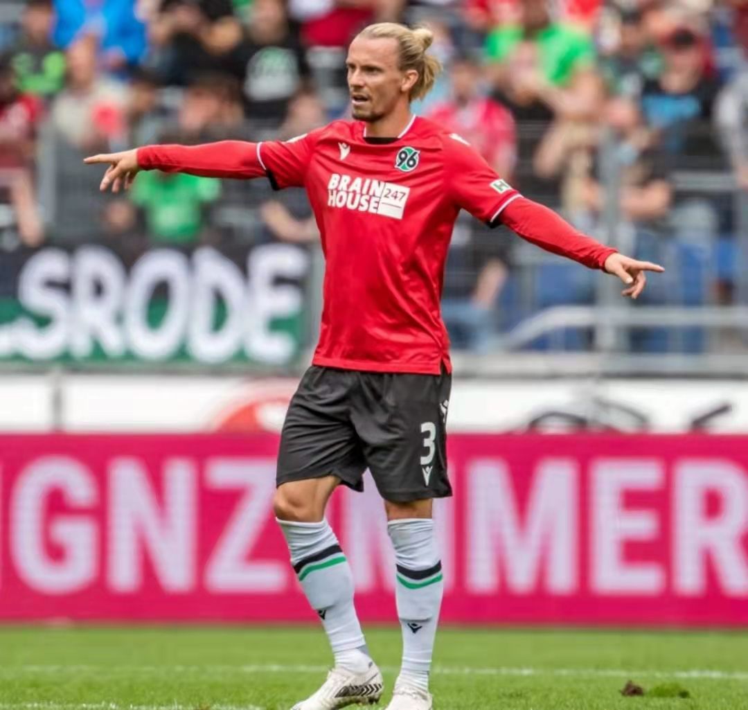 三亿体育体育官方-关于汉诺威客场惨败，近期战绩受挫的信息