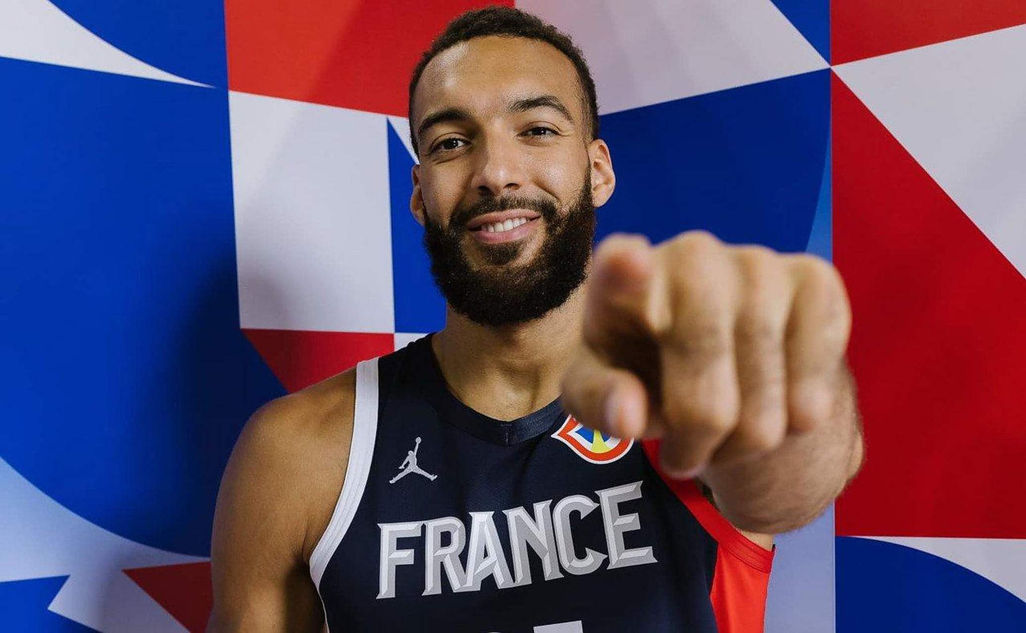 三亿体育体育入口-体育新闻:法国队夺得国际冠军