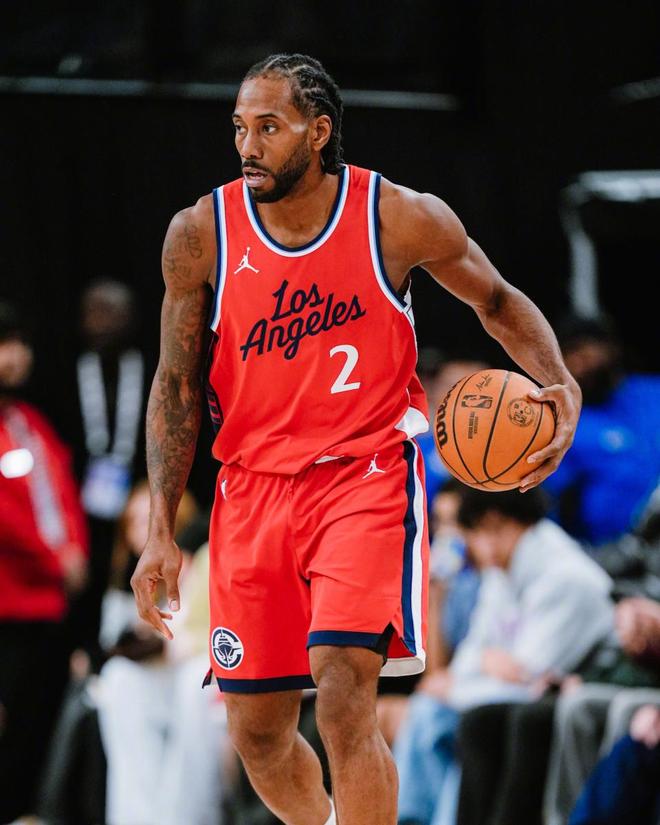 关于快船逆转湖人取得胜利,莱昂纳德状态回暖的信息 关于快船逆转湖人取得胜利,莱昂纳德状态回暖的信息