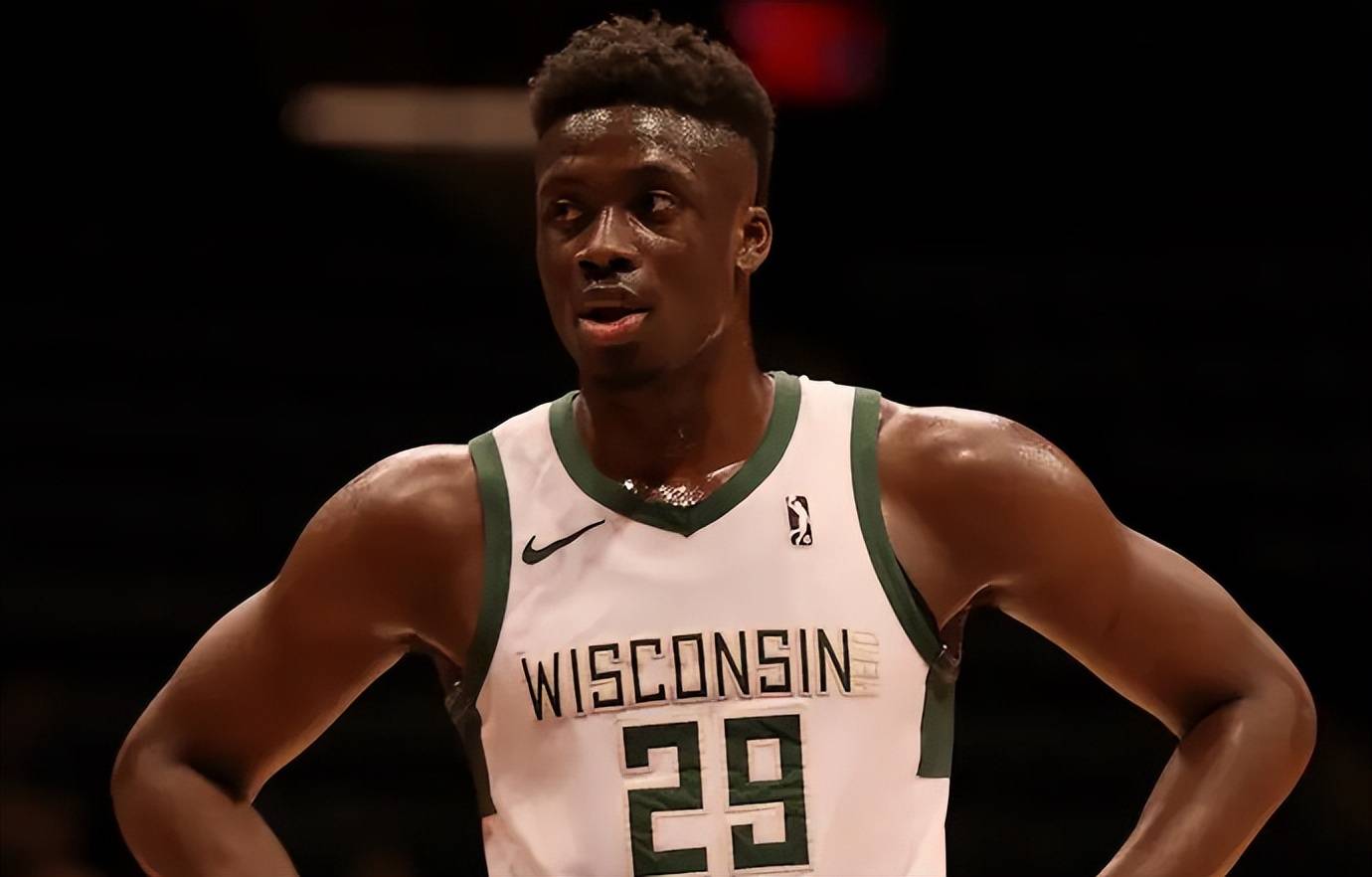 包含雄鹿横扫掘金,字母哥成为全队灵魂的词条 包含雄鹿横扫掘金,字母哥成为全队灵魂的词条