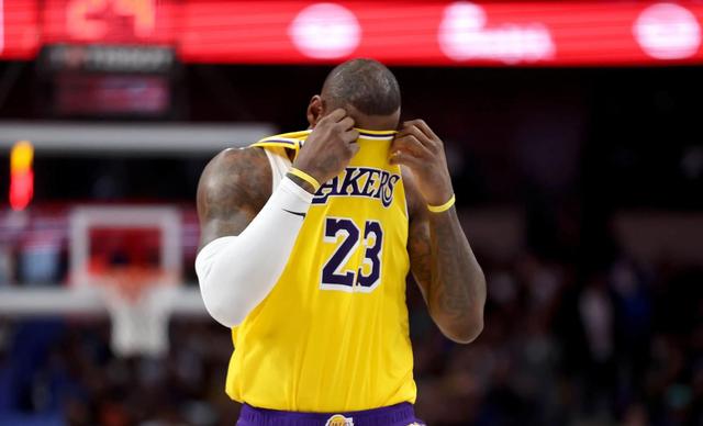 三亿体育体育网站-关于雄鹿对决湖人，关键一战引发球迷狂热的信息