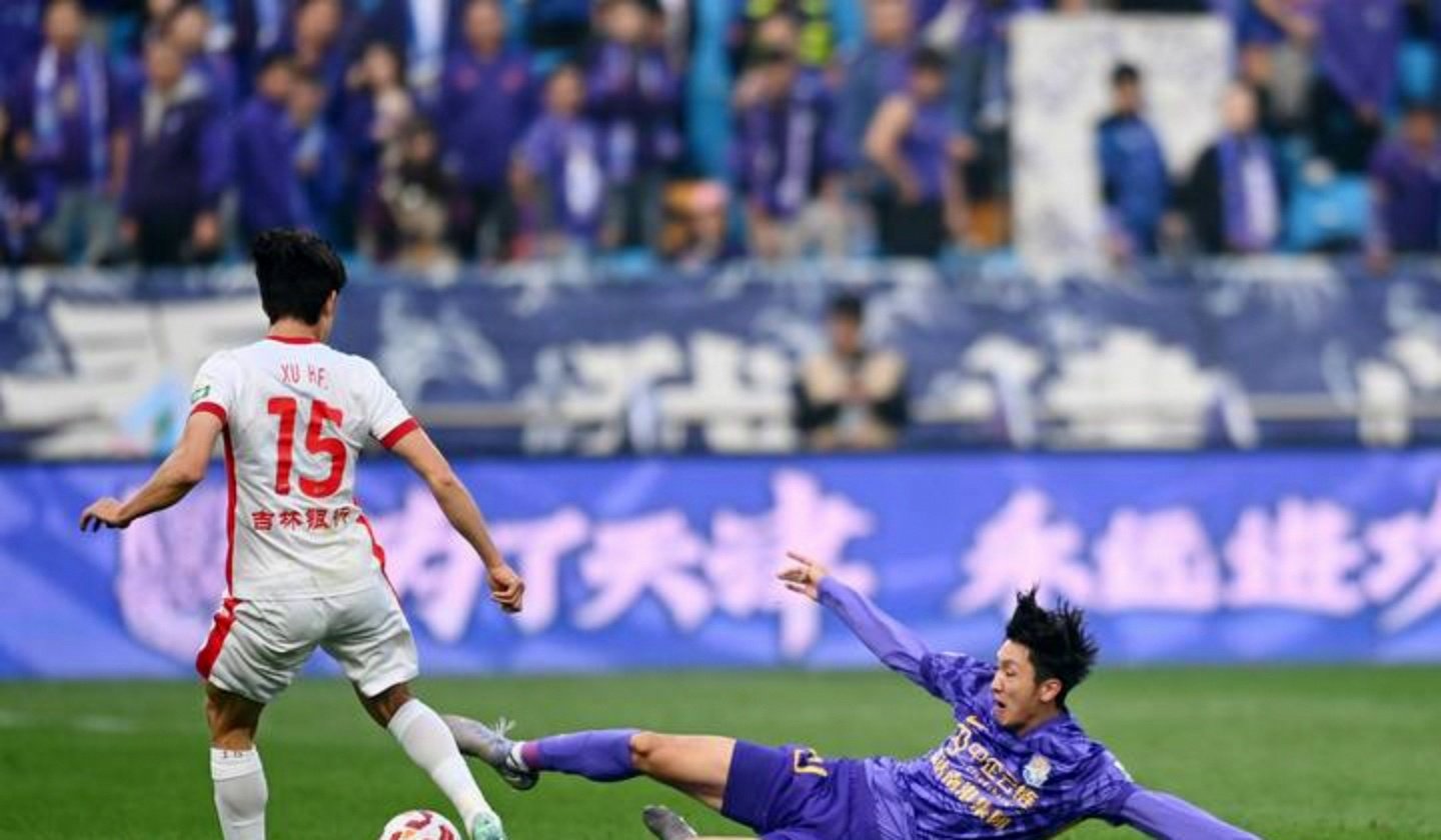 三亿体育体育中国官网-包含吉林长春亚泰队员展现出色技术，获得胜利的词条